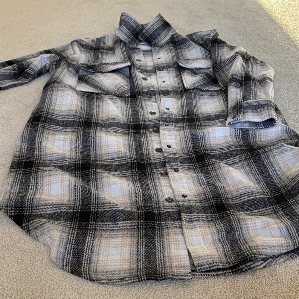 Ashley By 28 International Flannel Long Shacket Size Large